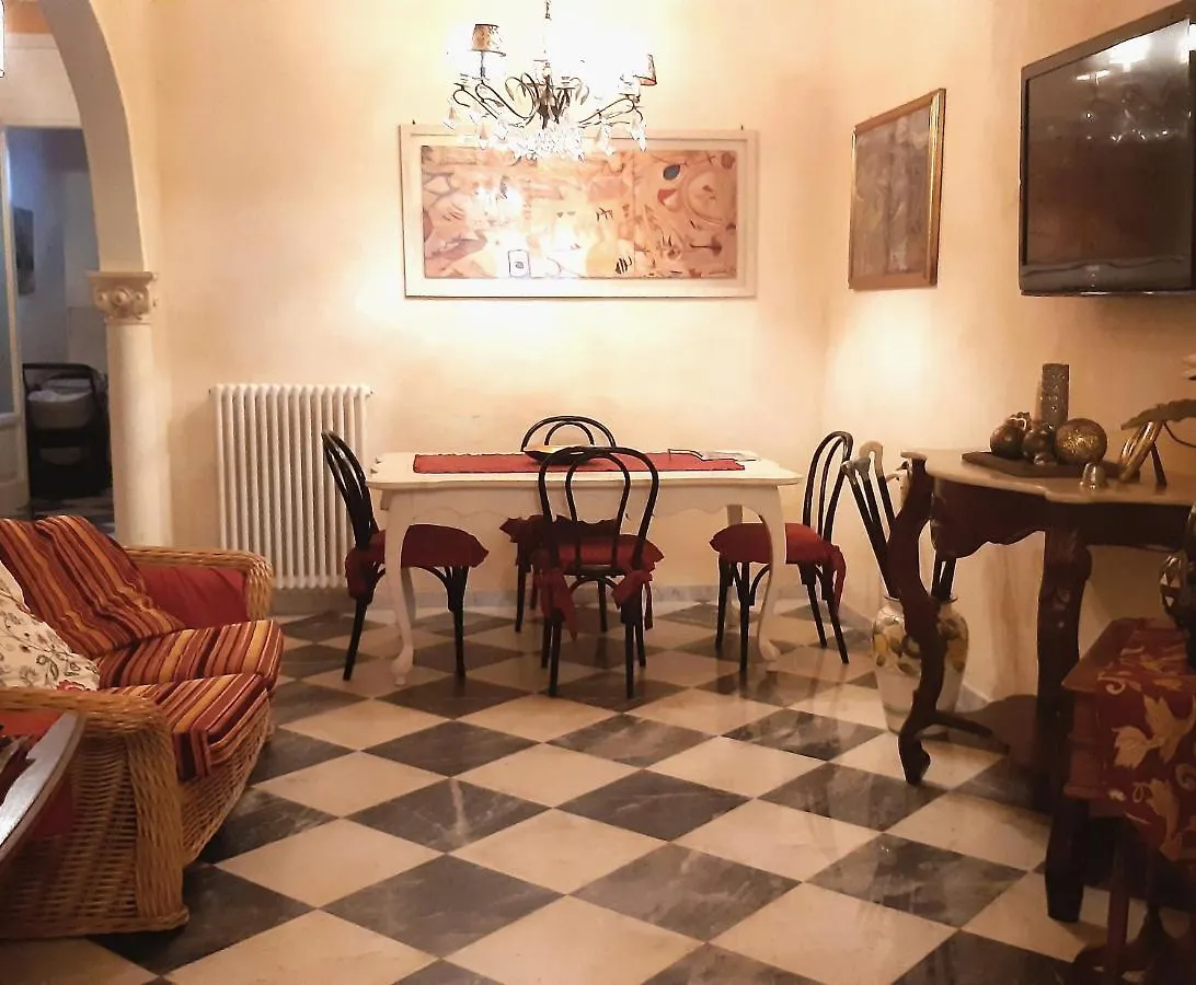 Villino San Martino 350M Dal Mare With Covered Parking Viareggio