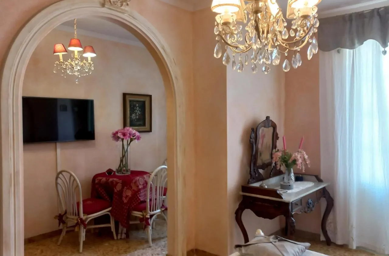 Villino San Martino 350M Dal Mare With Covered Parking Viareggio 0*,