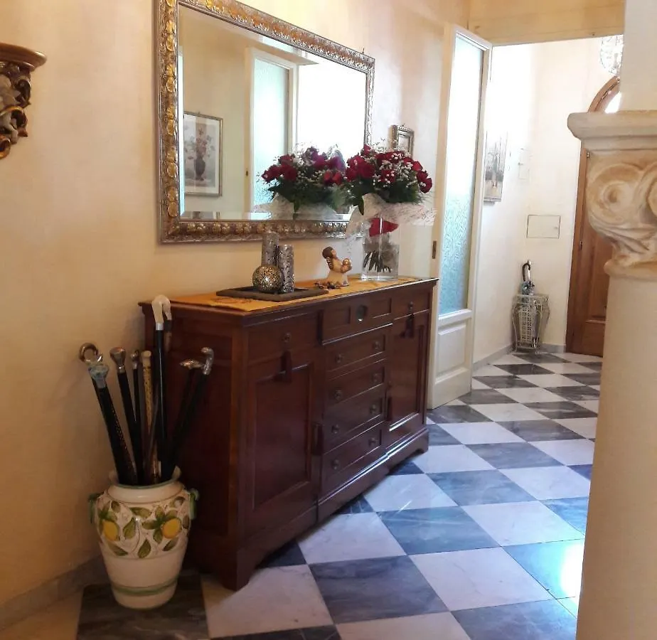 Villino San Martino 350M Dal Mare With Covered Parking Viareggio Italy
