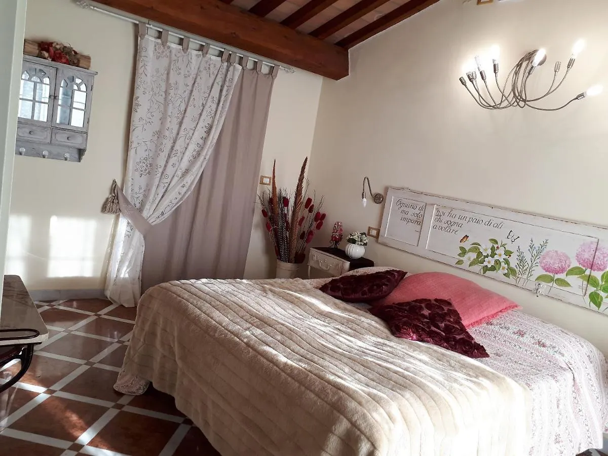 Holiday home Villino San Martino 350M Dal Mare With Covered Parking Viareggio