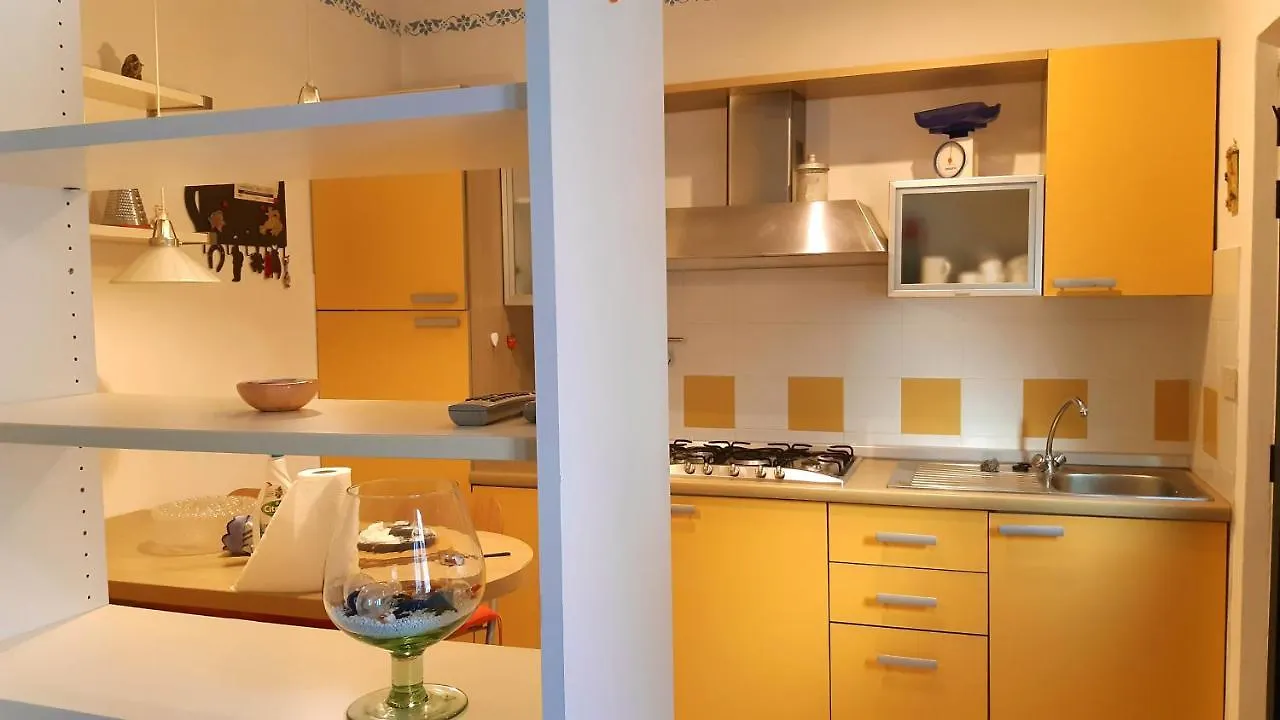 Villino San Martino 350M Dal Mare With Covered Parking Viareggio