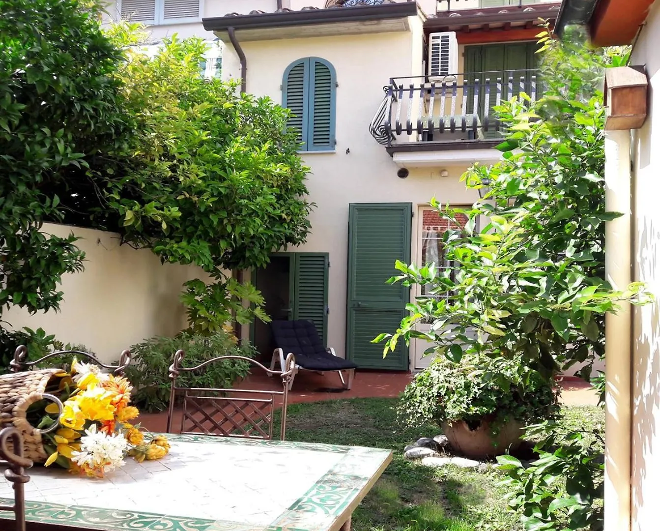 Villino San Martino 350M Dal Mare With Covered Parking Viareggio